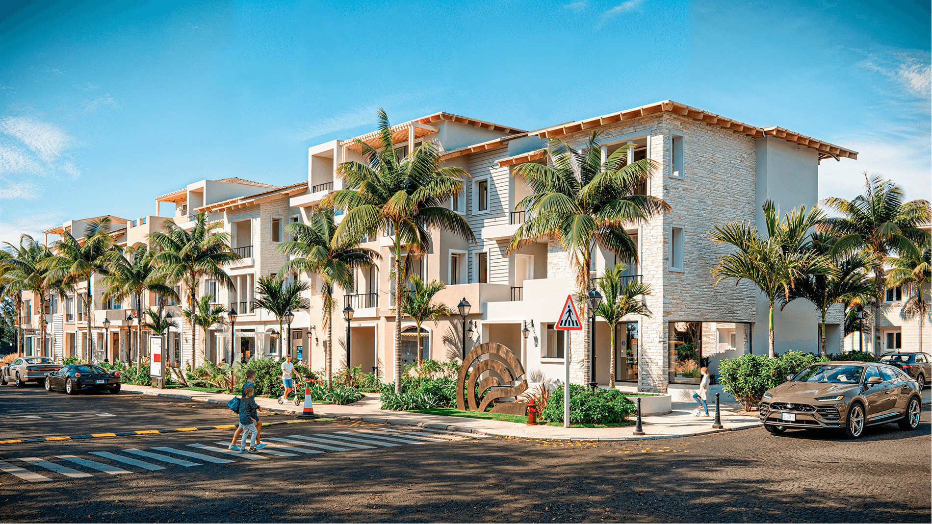 Vista aérea de Aurora Dominicus II dentro del paisaje del área de Bayahíbe