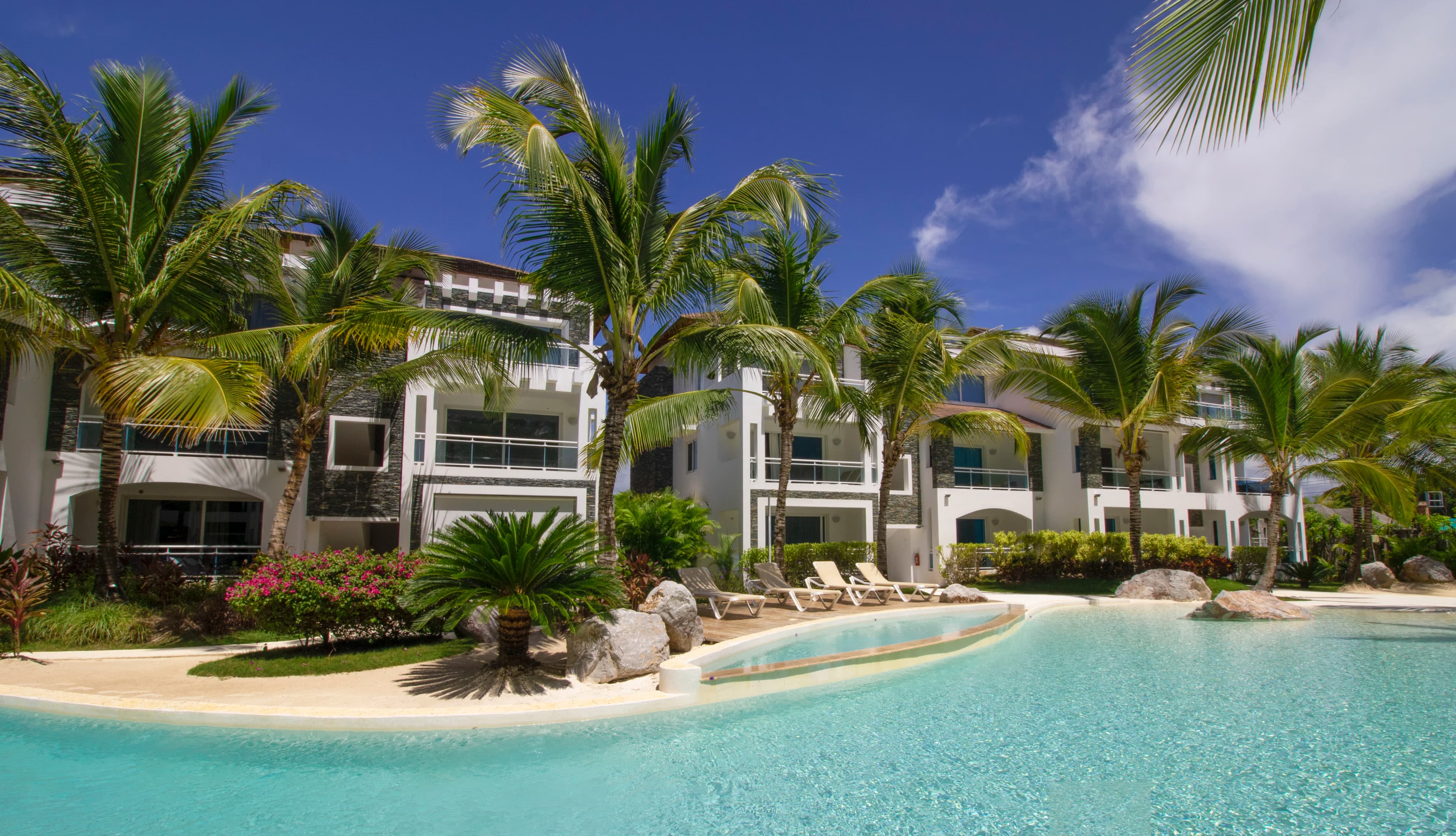 Dormitorio principal con acabados de lujo